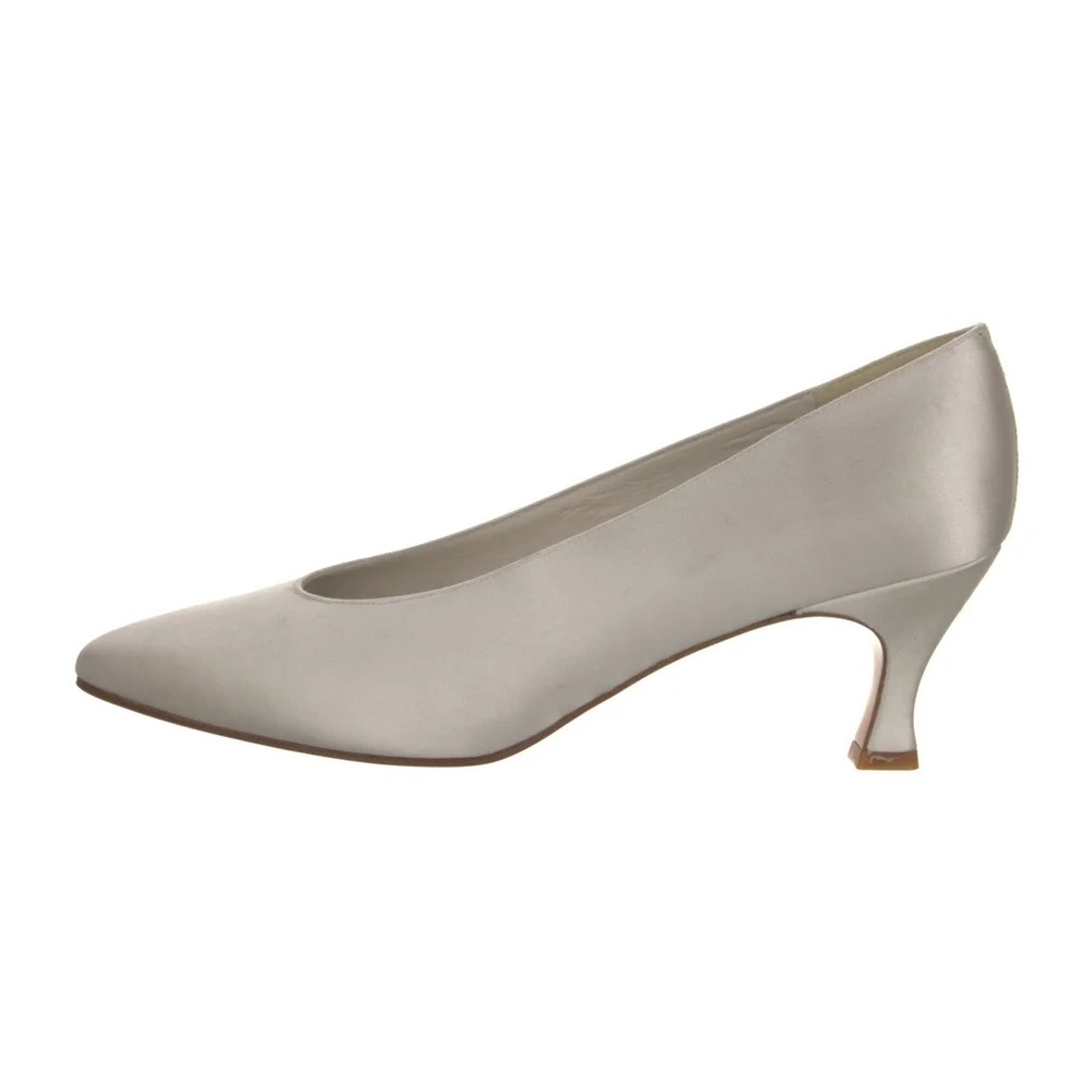 Vintage Stuart Weitzman Satin Pumps